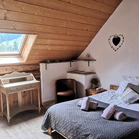 Auberge Des Deux Moucherolles Correncon-en-Vercors Luaran gambar