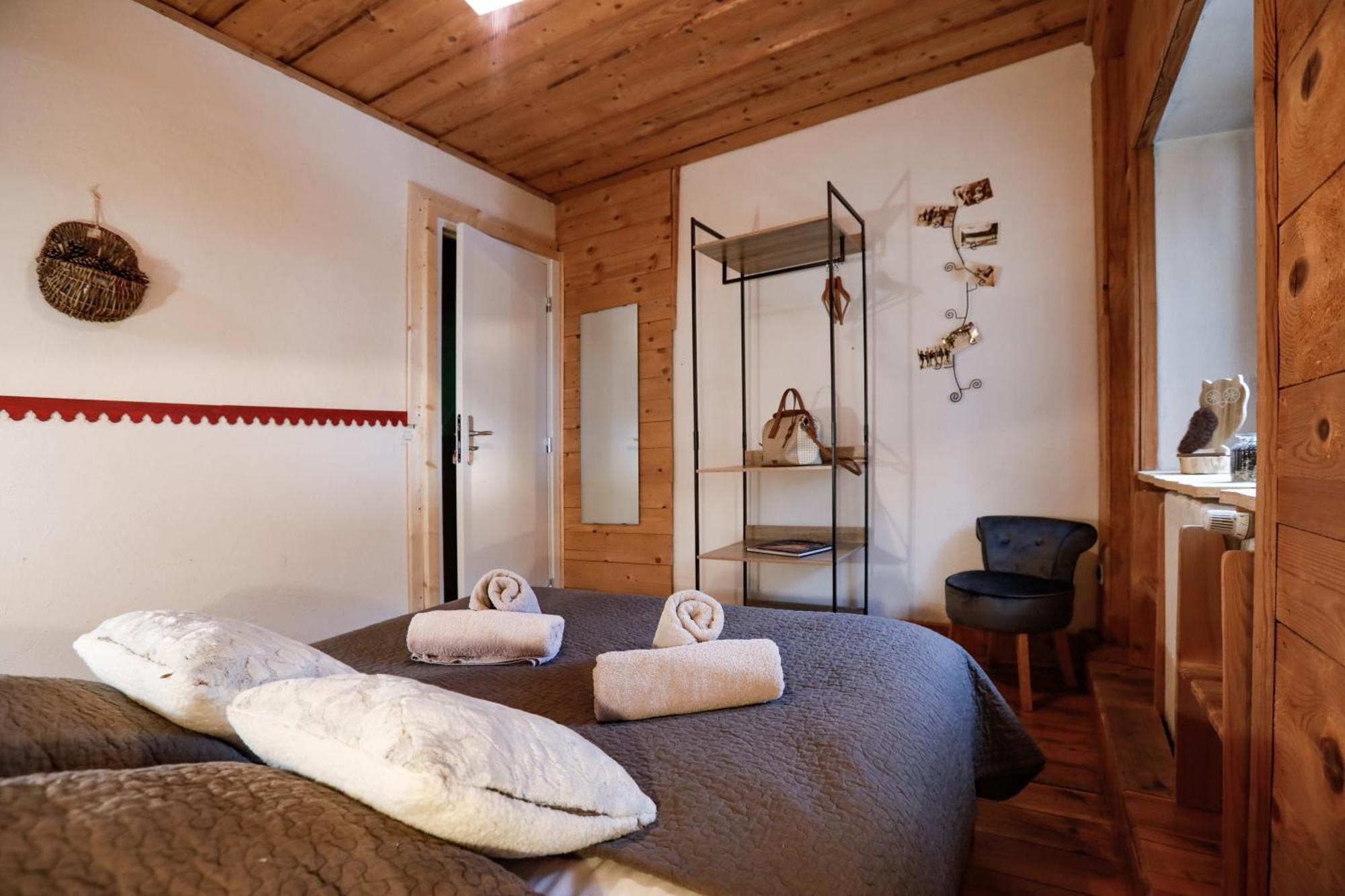 Auberge Des Deux Moucherolles Correncon-en-Vercors Luaran gambar